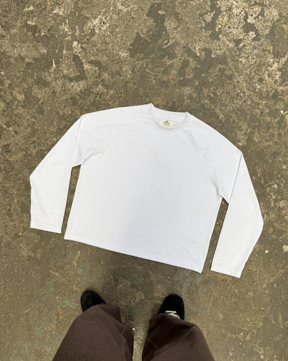LONGSLEEVE WHITE
