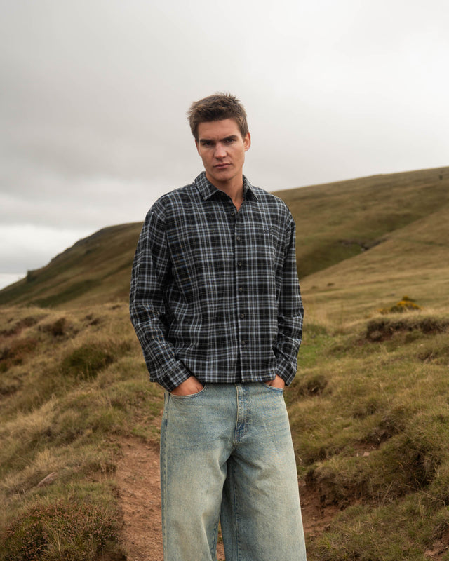 Checkered flannel shirt gray
