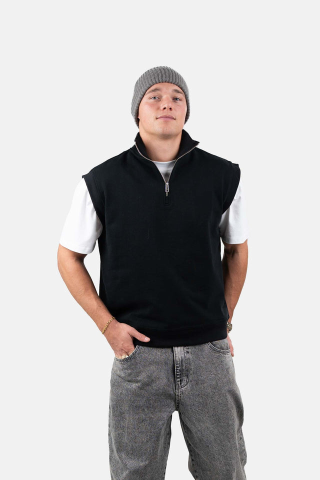 Vest with half zip black