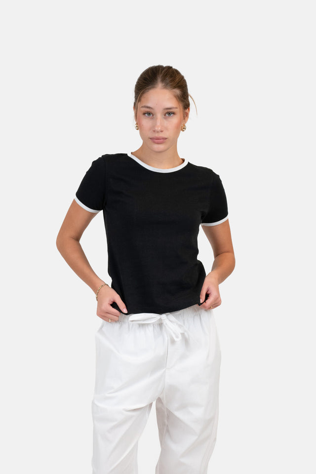 Contrast Baby Tee black