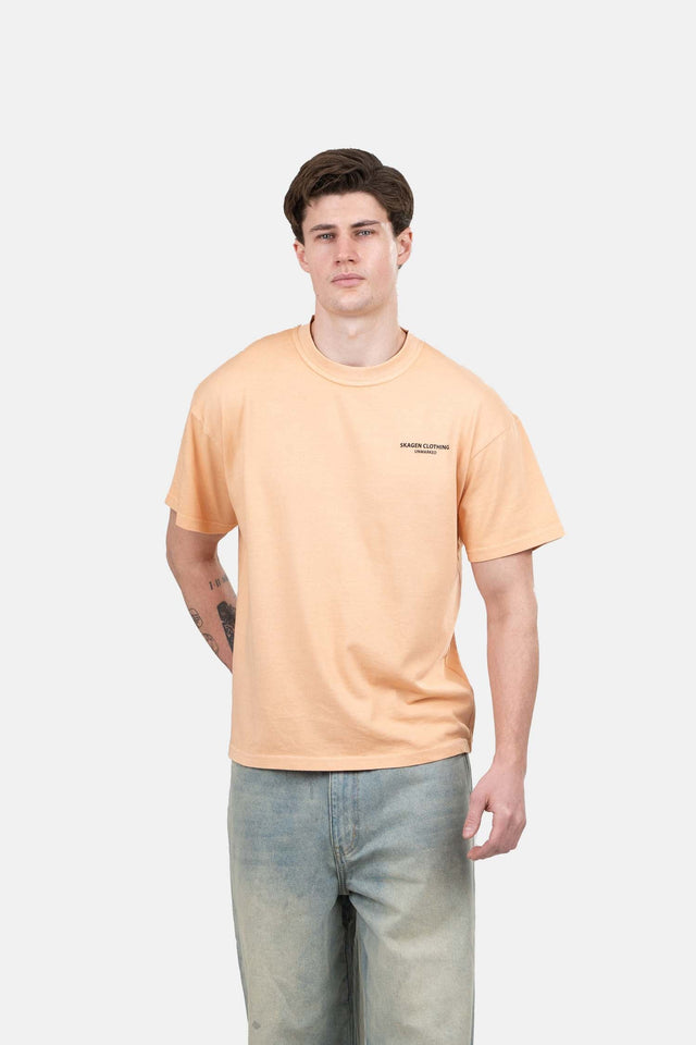 UNMARKED T-shirt Peach