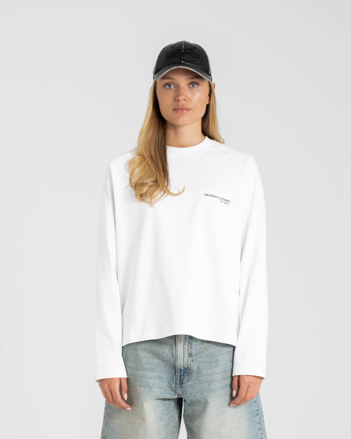 Everyday Essential Raglan Longsleeve White dame