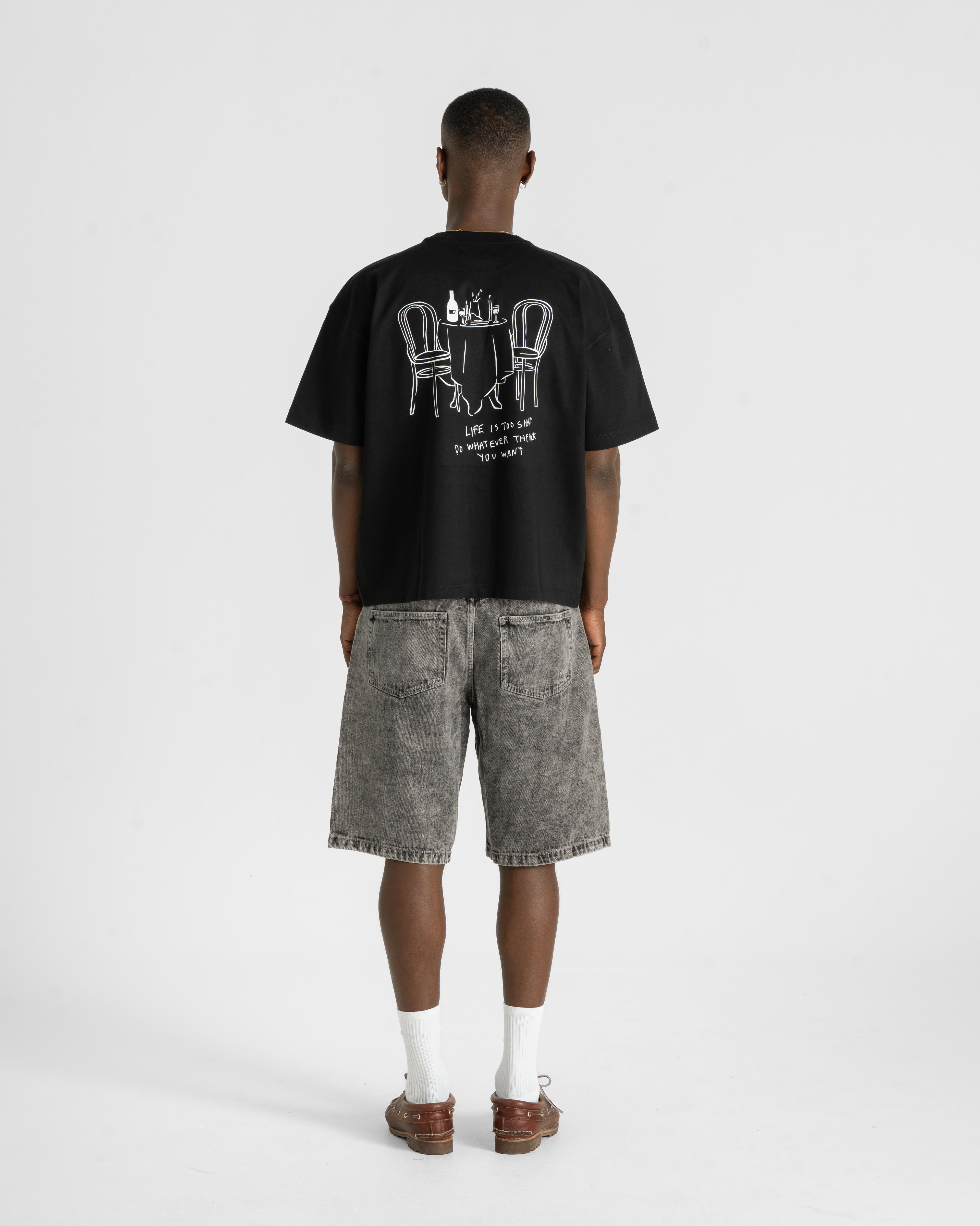 "Life is too short" T-shirt Black