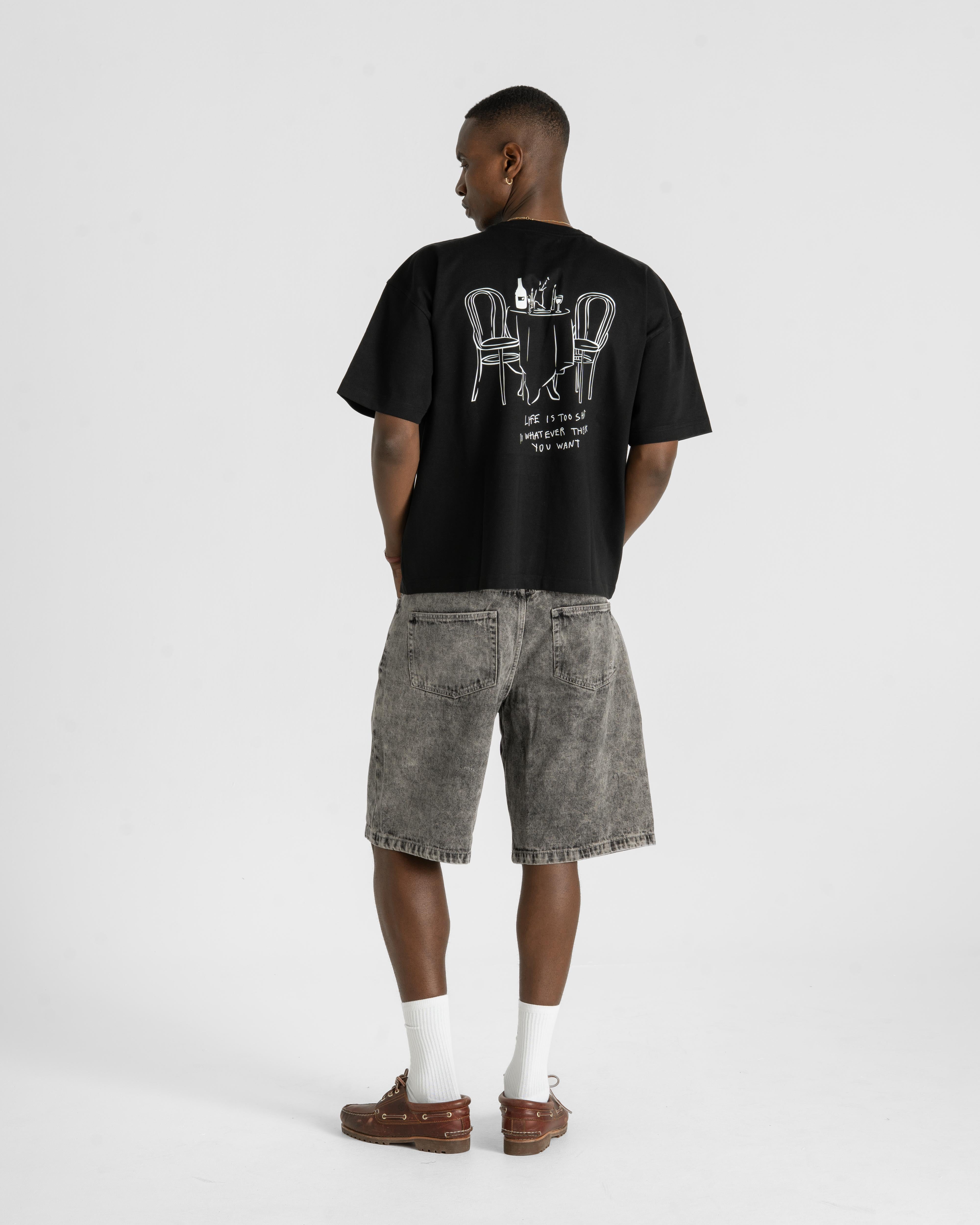 "Life is too short" T-shirt Black