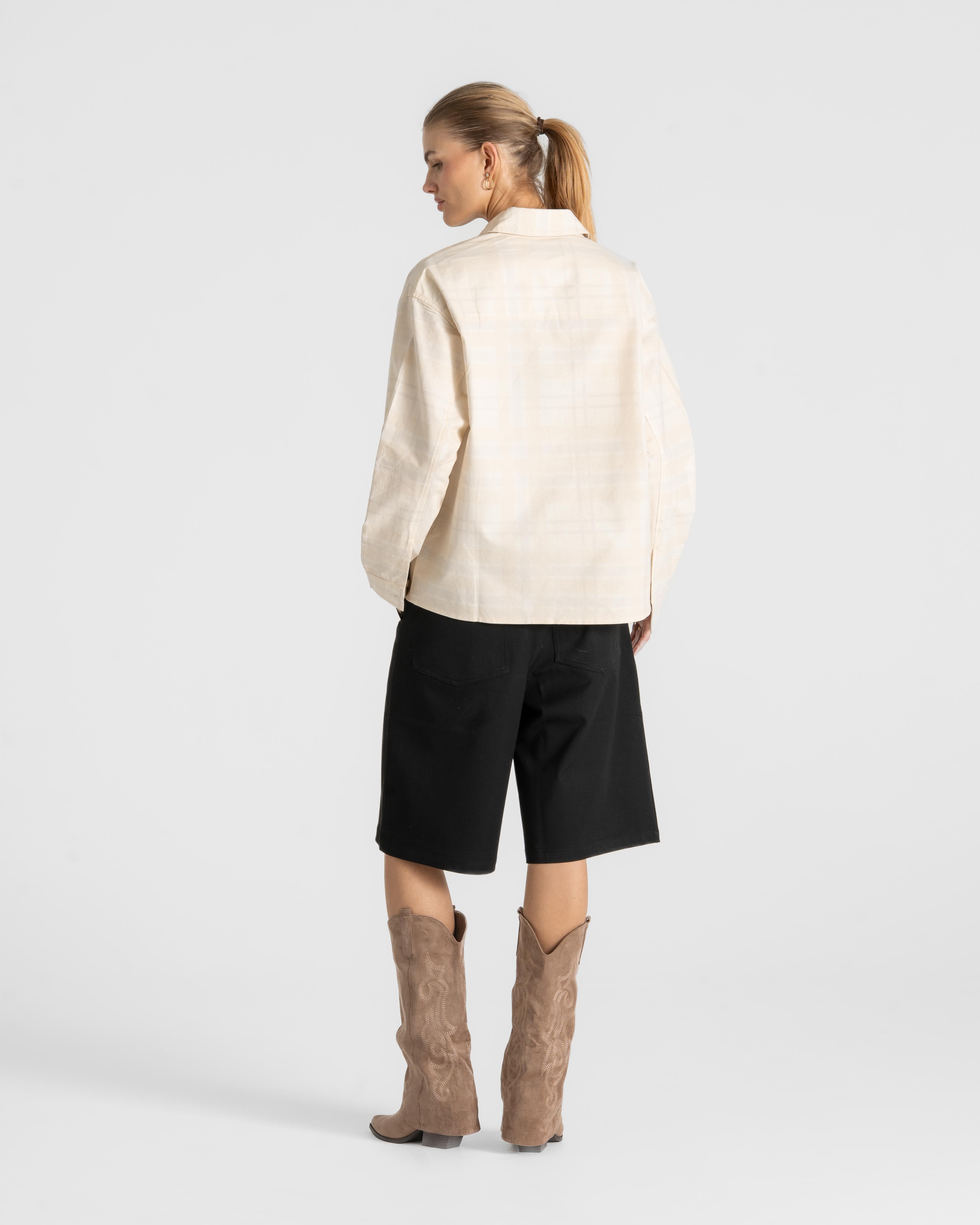 Bermuda Shorts Black Dame