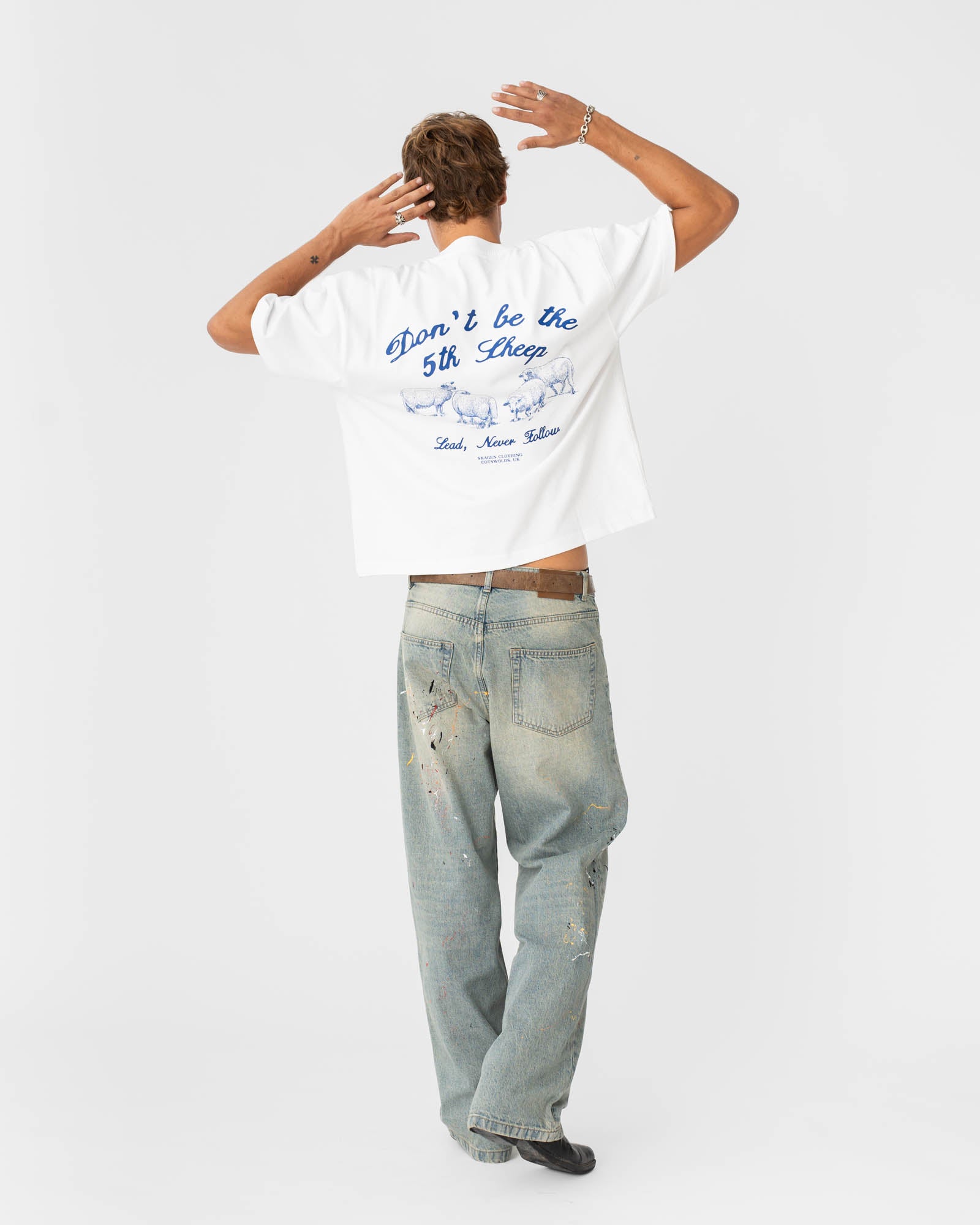 Graphic T-Shirt 'Lead, never follow' White