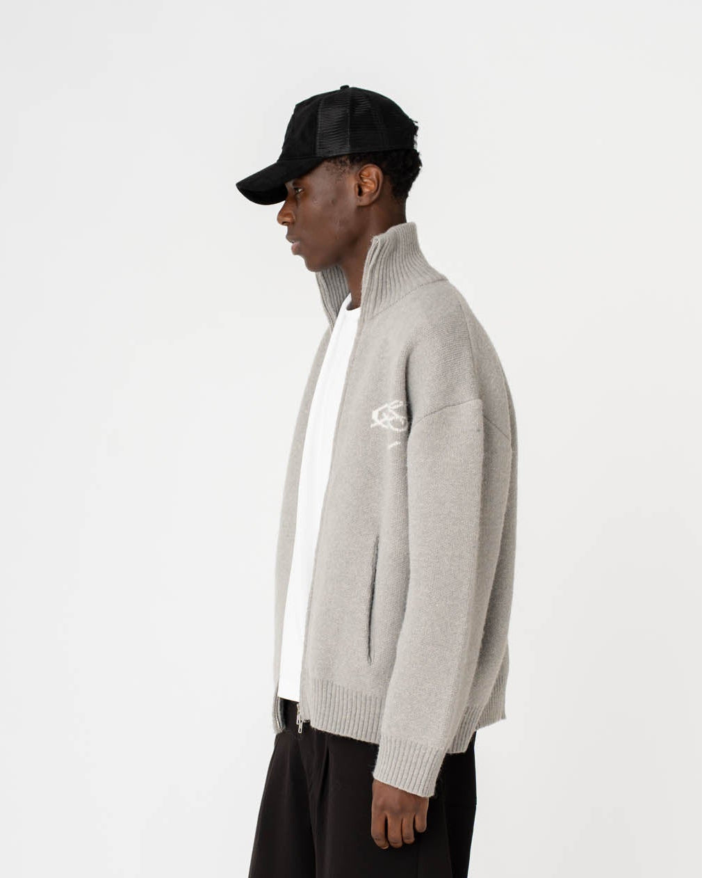 Full-zip sweater light gray