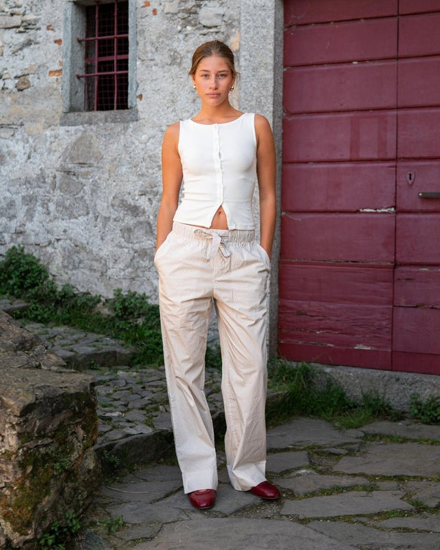 Bottoned Top White