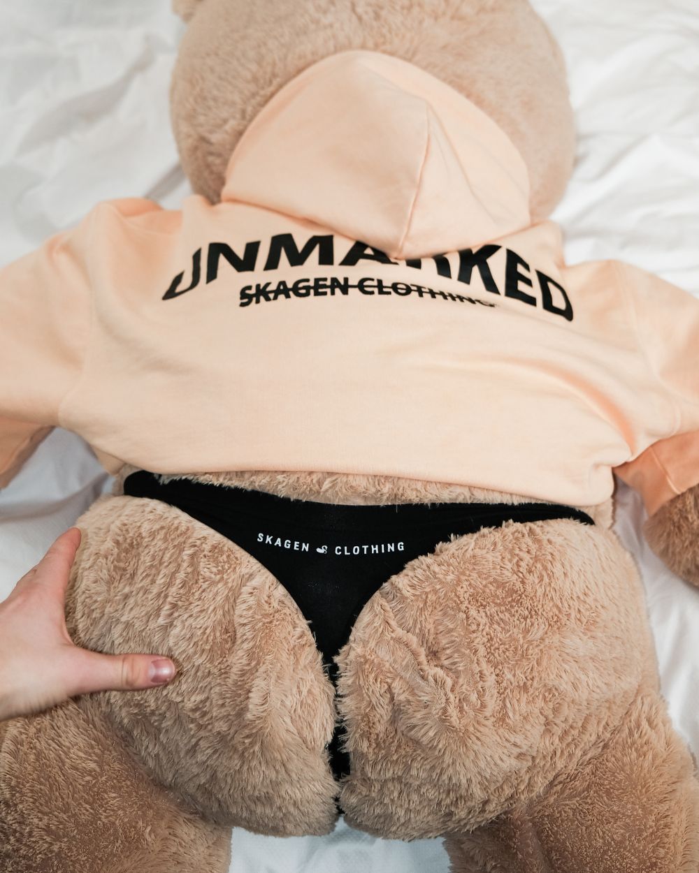 UNMARKED Hoodie Peach | Skagen - clothing.dk